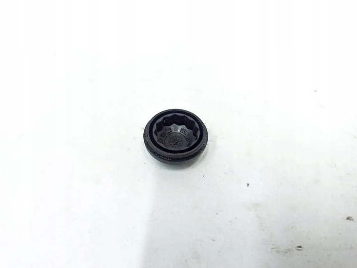 PLASTYK ESSUIE-GLACES AVANT AUDI Q3 (F3) 8Z0955205 28215252 2.0L GASOLINE
