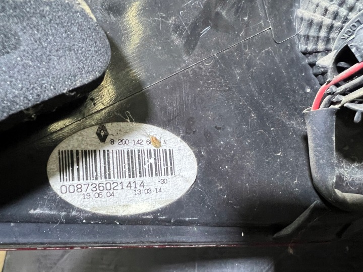 PHARE DROITE ARRIÈRE 8200142681 RENAULT MEGANE 2 CC