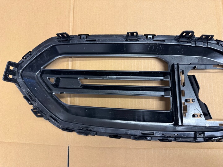 PARE-CHOCS GRILLE CALANDRE BMW M1 F70 ORIGINAL