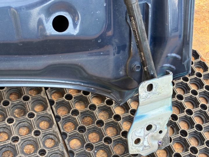 HYUNDAI I40 W8U CODE LAK. CAPOT COUVERCLE MOTEUR