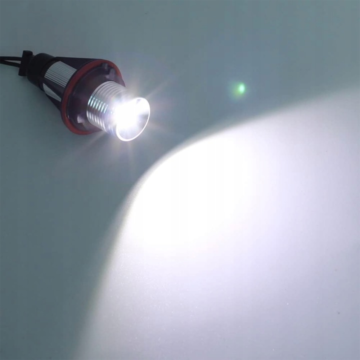 DEUX AMPOULES LED E8 TYPE ROULEMENT EYE PASUJACE VERS MODÈLES BMW E60, E39, E53