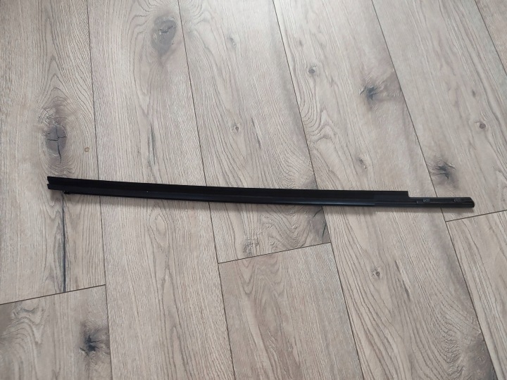 MOULURE RACLOIR VITRES GAUCHE ARRIÈRE ARRIÈRE TOYOTA YARIS III 3 NEUF ORIGINAL