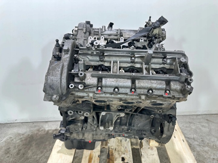 2010 CHRYSLER 300 300C MOTEUR 642982
