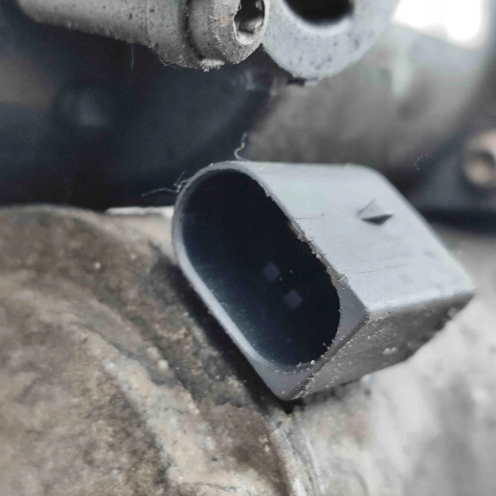 COMPRESSEUR SUSPENSIONS MERCEDES-BENZ R (W251, V251) A2213201704 DIESEL 2005