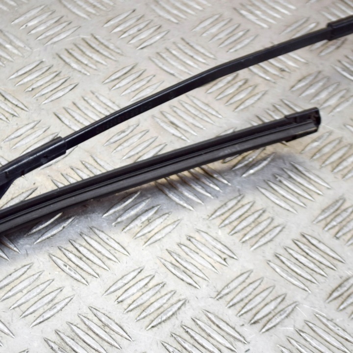 VOLKSWAGEN PASSAT B7 2012 ESSUIE-GLACE VITRES AVANT AVANT