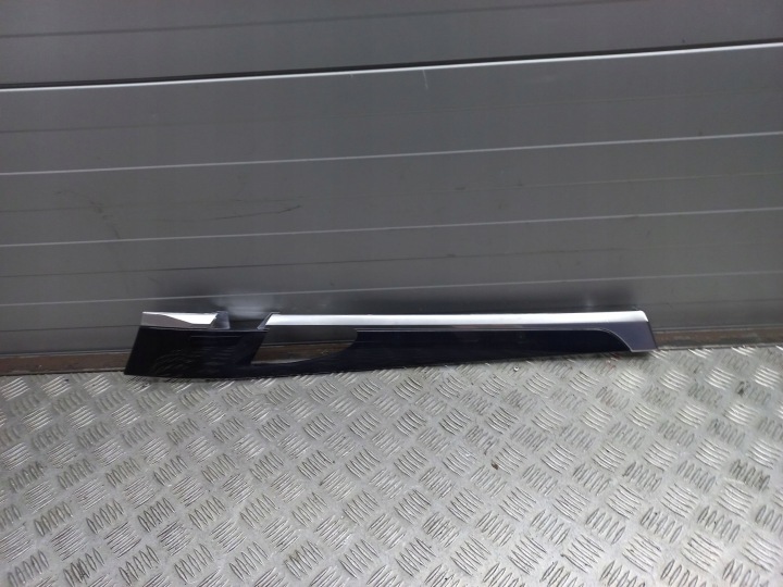 PORSCHE PANAMERA (970) 970555381 AVANT CÔTÉ GAUCHE MOULURE DÉCORATIVE PORTES