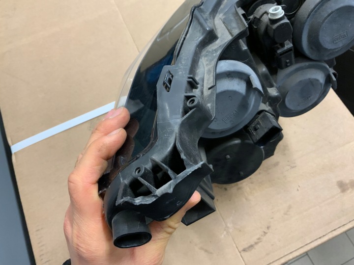 PHARE GAUCHE AVANT AVANT PEUGEOT 208 II 9823194080