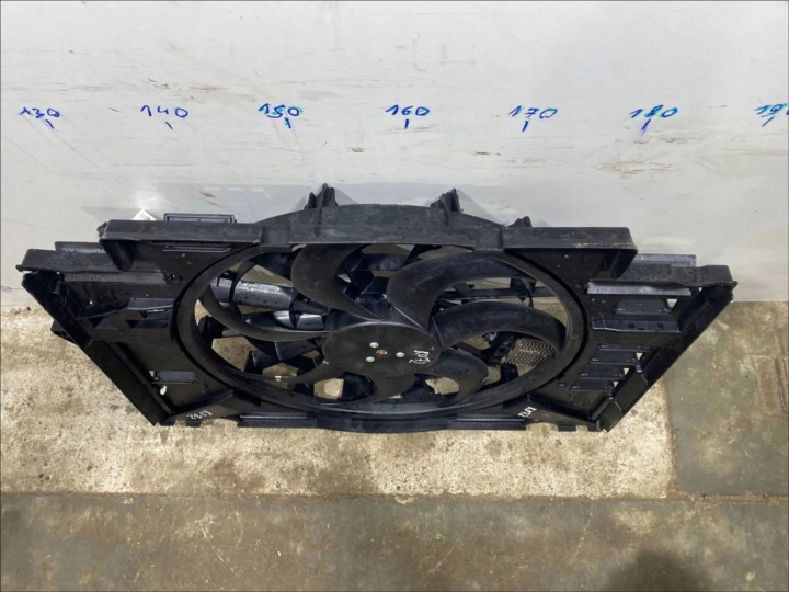 JAGUAR XE 2017 ÉLECTRIQUE VENTILATEUR RADIATEUR GX738C607AE