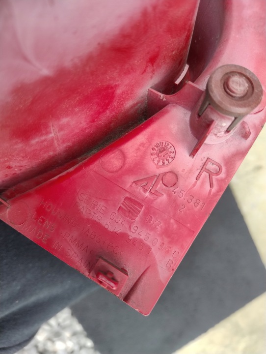 PHARE DROIT ARRIÈRE DROITE ARRIÈRE SEAT IBIZA 6J 5 PORTES 6J4945096C