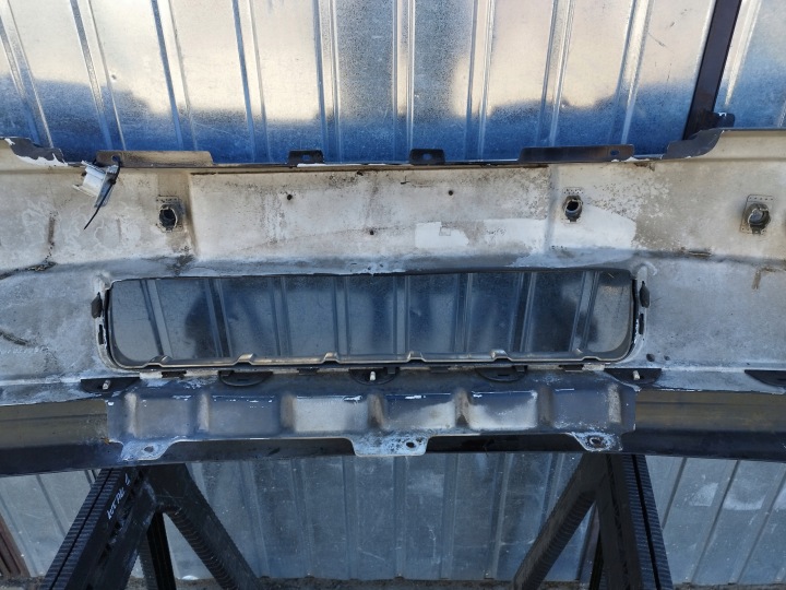PARE-CHOCS AVANT JEEP GRAND CHEROKEE III WK1 PDC SOUS CAPTEURS 2005-2007