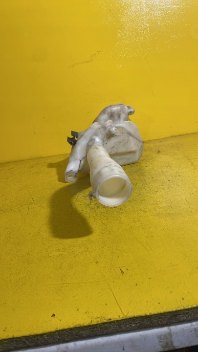 PEUGEOT 3008 RÉSERVOIR LAVE-GLACES 9685005580