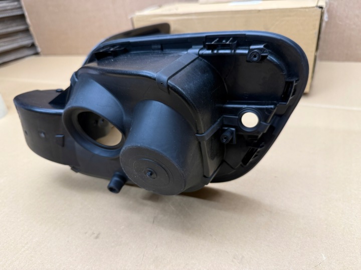 VW PASSAT B9 3J CLAPET RÉSERVOIR CARBURANTS 3J0809857A