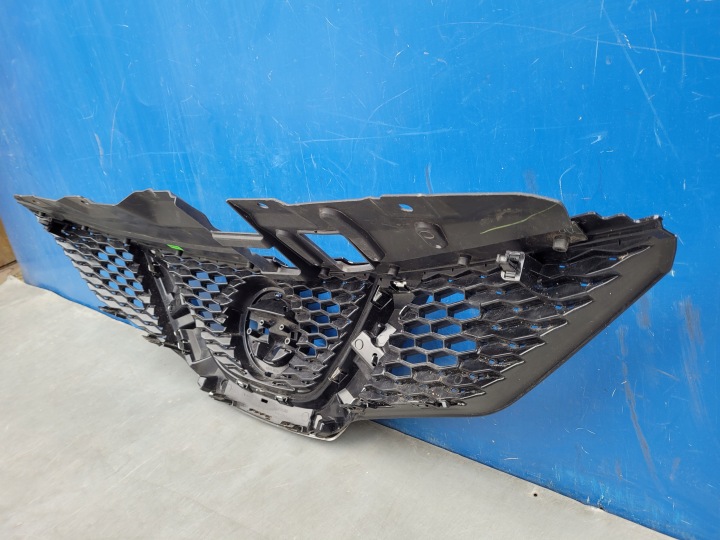 NISSAN QASHQAI II 2013-2017 13-17 CALANDRE GRILLE SOUS CAMÉRA