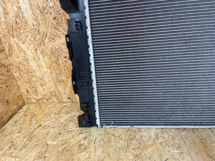 RADIATEUR EAU BMW 7 G11 G12 5 G30 G31 3.0D 8590047