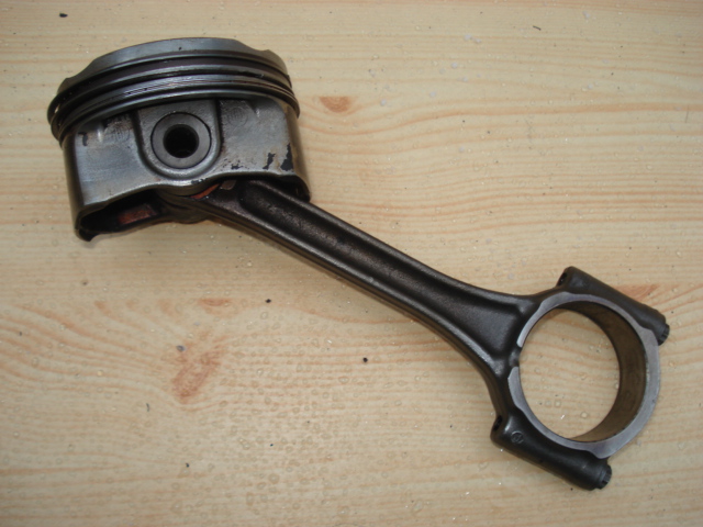PISTON BIELLE 1.2 VTI 9670284880 HM01 PEUGEOT CITROEN C1 208 TOYOTA AYGO