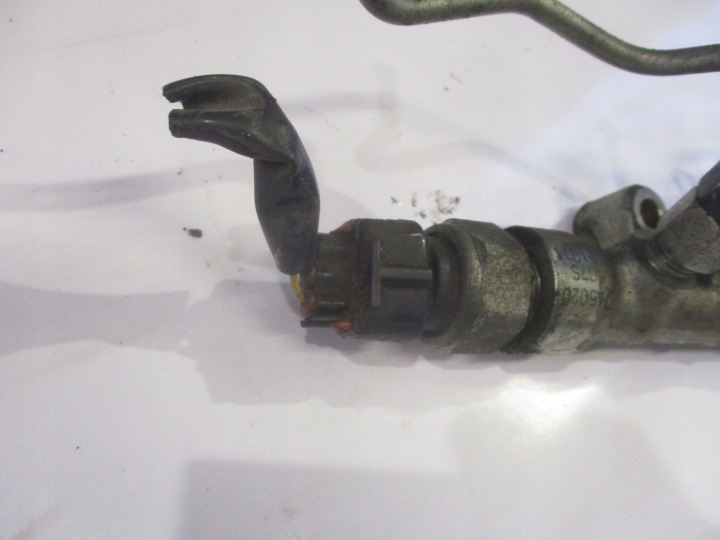 MOULURE INJECTION CONDUITES DE DÉRIVATION CAPTEUR MAZDA 3 BM III 2.2 D DA5020