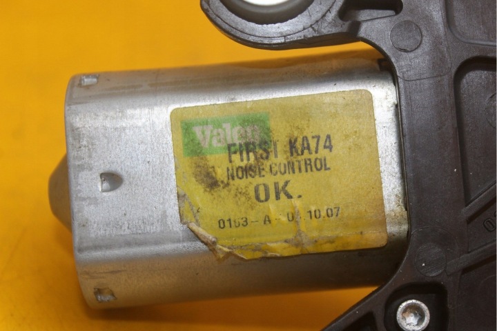 PETIT MOTEUR ESSUIE-GLACES ARRIÈRE DODGE NITRO SXT 55157447AA