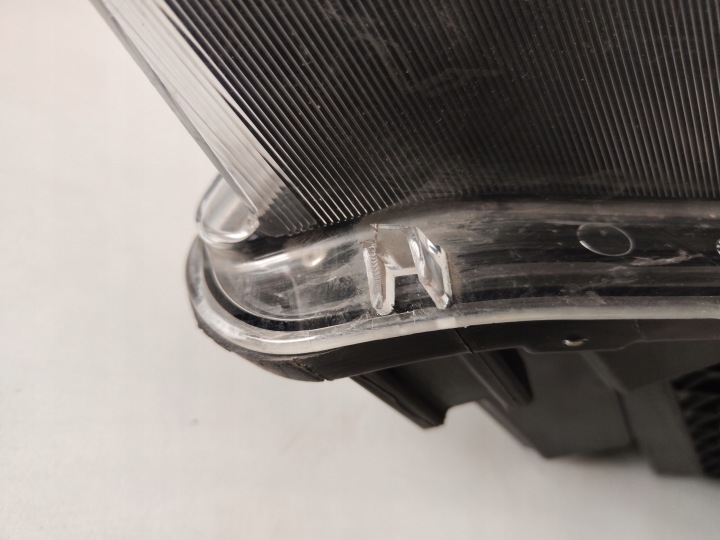 PROJECTEUR AVANT GAUCHE SKODA SUPERB 3V1941015A