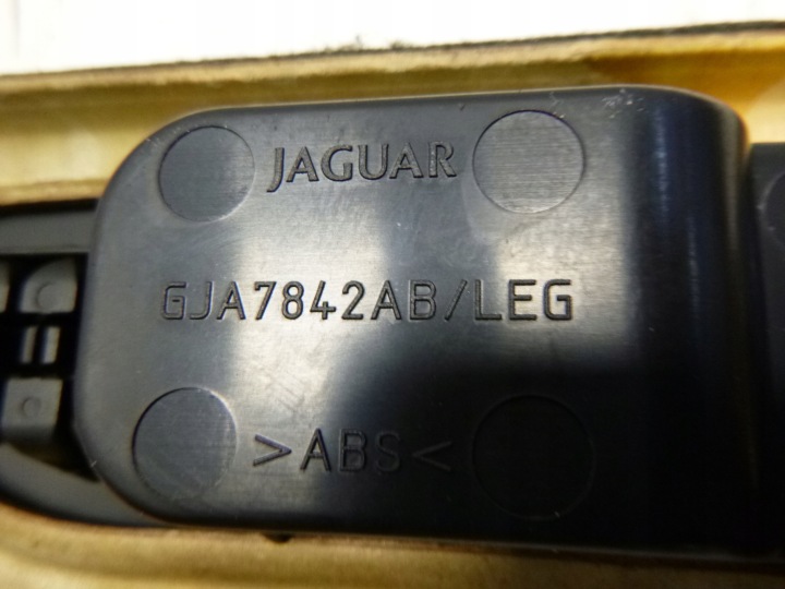 JAGUAR XK8 X100 MOULURE DÉCORATIVE DÉCOR BOIS COCKPIT