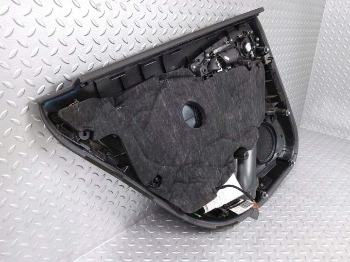 COLLECTEUR PORTES ARRIÈRE CÔTÉ DROITE AUDI A6 C7 4G0867306A