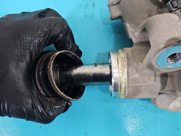 CRÉMAILLÈRE DE DIRECTION CRÉMAILLÈRE DE DIRECTION FORD EDGE II F2GC-3D070-AK 7838974152