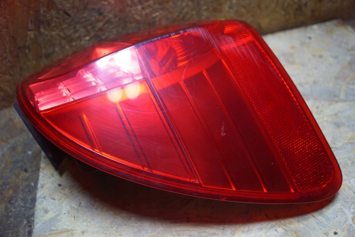 BMW E91 LIFT PHARE GAUCHE ARRIÈRE LED (C2214)