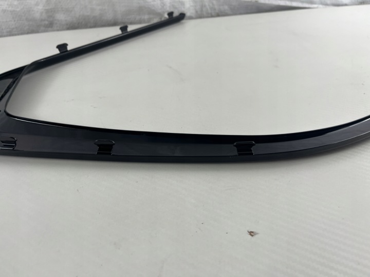 BMW X5 G05 PROTECTION MOULURE VITRES LATÉRALE ARRIÈRE DROIT 5A8A296