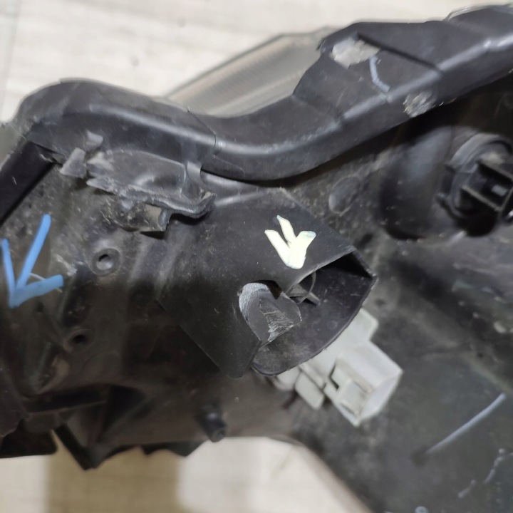 PROJECTEUR AVANT CÔTÉ DROITE SUZUKI VITARA (LY) 14265