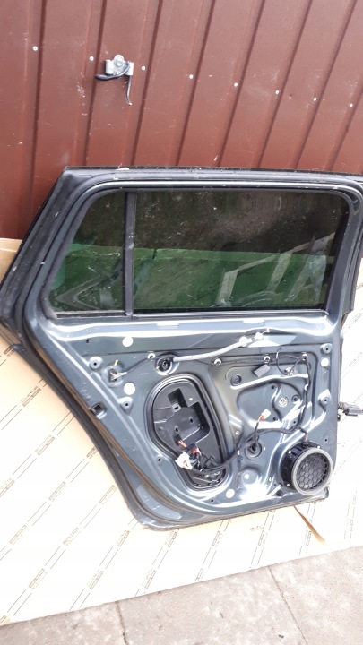 SKODA SUPERB III UNIVERSEL 15-23 POIGNÉE PORTES ARRIÈRE GAUCHE VITRE LF7Y 2021 MOULURE