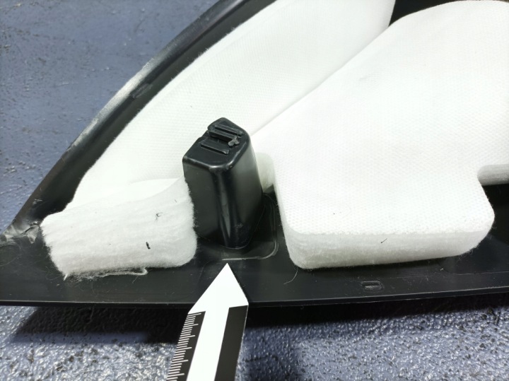VOLVO XC40 I LIFT PROTECTION MONTANTS ARRIÈRE ARRIÈRE GAUCHE 32244154