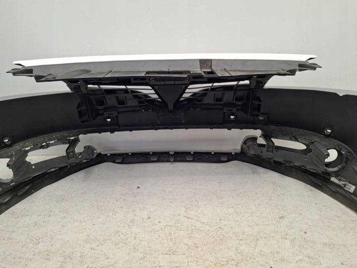PARE-CHOCS AVANT AVANT RENAULT SCENIC III 3 LIFT 2013-2015R. EN BON ÉTAT