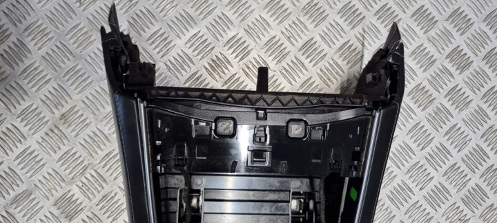 MERCEDES W222 ACCOUDOIR TUNNEL CENTRAL A2226804201 A2226800550