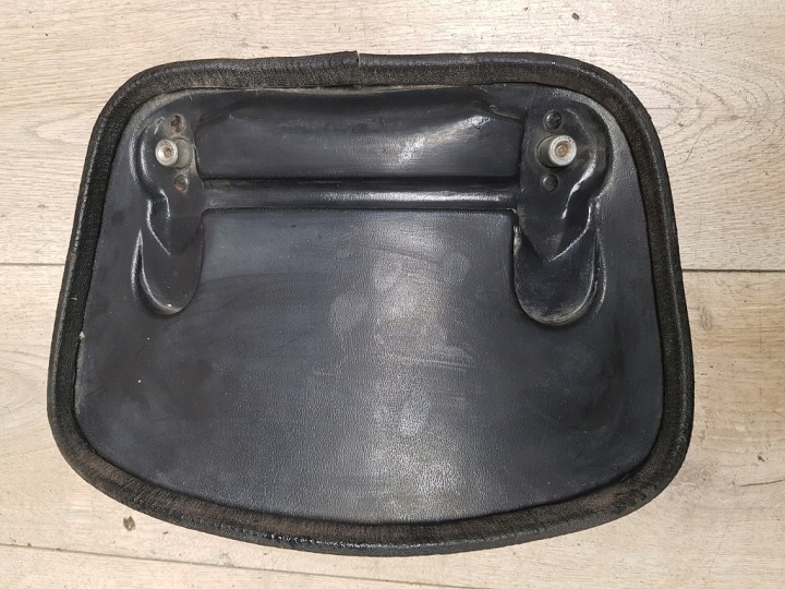 COUSSIN DOSSIER SISSY BAR HARLEY DAVIDSON FLH 1200 SHOVELHEAD