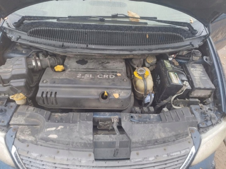 CHRYSLER VOYAGER SERRURE DE PORTE AVANT GAUCHE 2002 2.5L