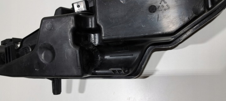 AUDI Q5 RÉSERVOIR LAVE-GLACES 8RD955453A