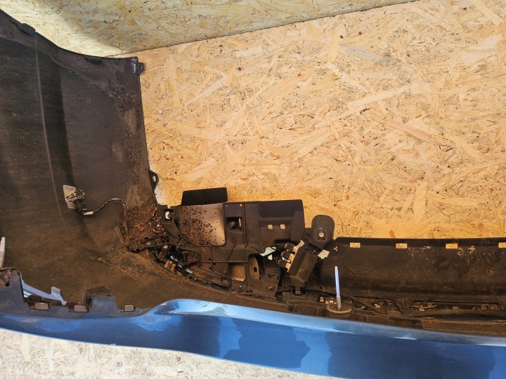 PARE-CHOCS ARRIÈRE MERCEDES W205 C350E HYBRIDE BERLINE