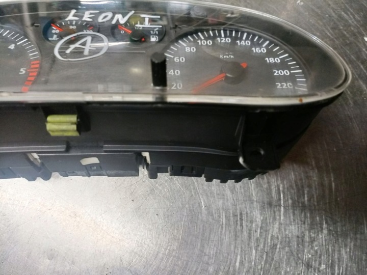COMPTEUR SEAT TOLEDO II 1.6 110080012002
