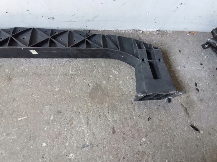 POUTRE PARE-CHOCS AVANT PEUGEOT PARTENAIRE III CITROEN BERLINGO III 968058080