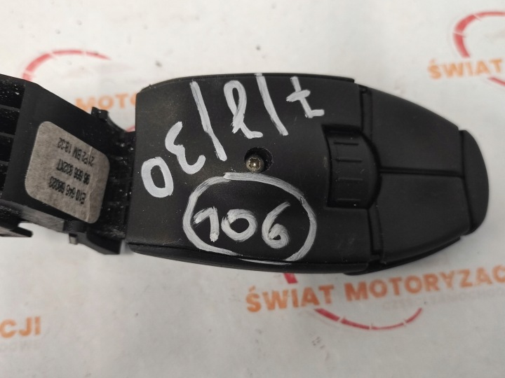 CITROEN C3 II 1.4 HDI 12R COMMUTATEUR MANETTE RADIO 96666832XT