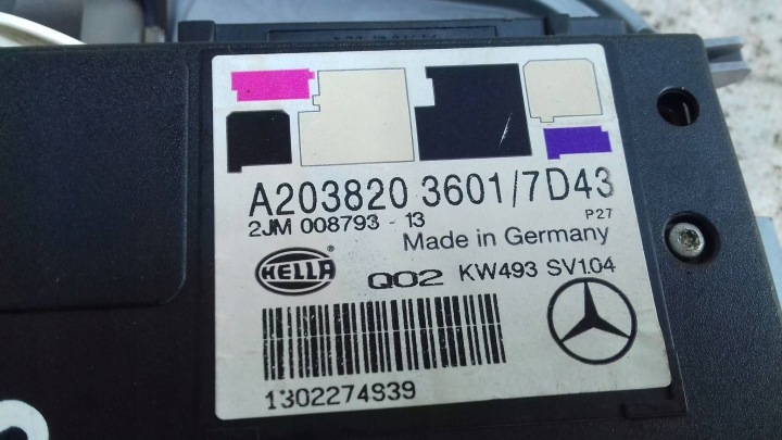 AMPOULE PLAFONNIERS A2038203601 TOIT OUVRANT MERCEDES C CLASSE W203 00-