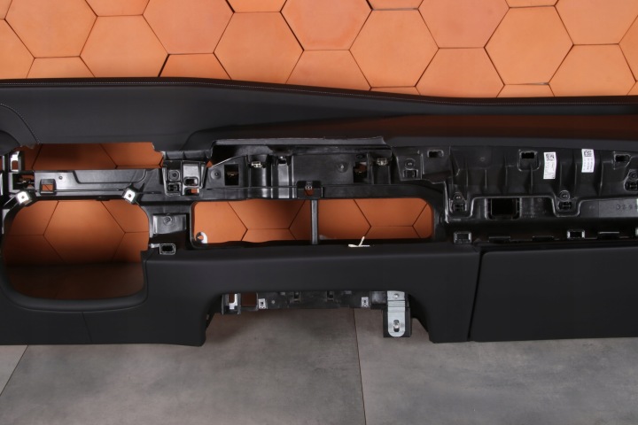 BMW 7' G70 ORIGINALE TABLEAU DE BORD CONSOLE CUIR VEGANZA NOIRE