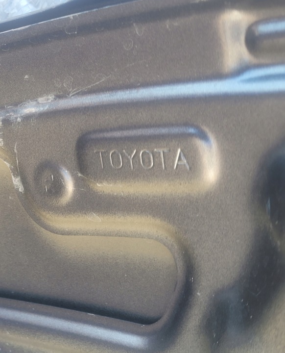 TOYOTA C-HR CHR AILE GAUCHE