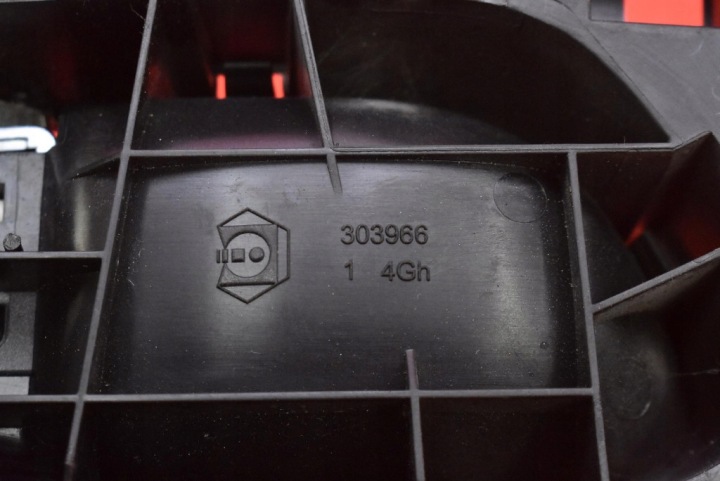 POIGNÉE INTÉRIEURE GAUCHE ARRIÈRE CHROME 303966 PEUGEOT 208 1 I 5D HAYON 12-15