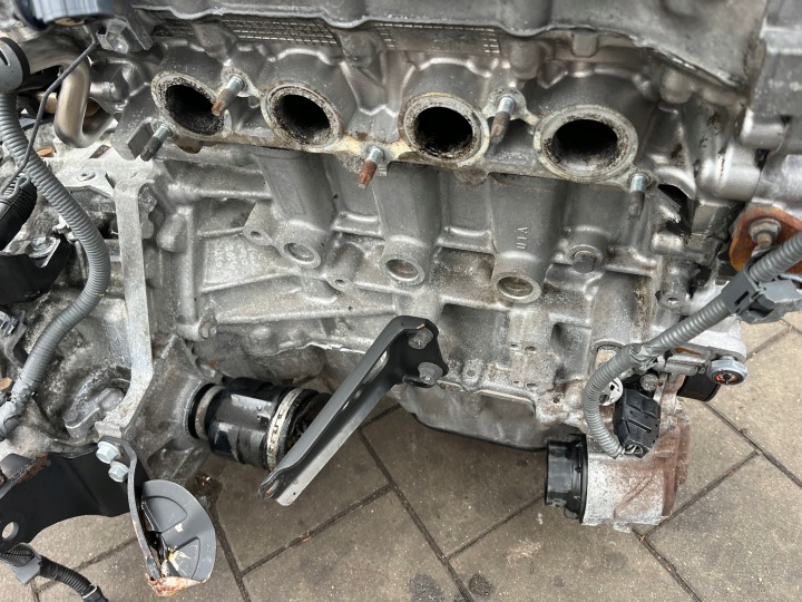 MOTEUR COMPLET TOYOTA COROLLA E16 AURIS II AVENSIS T27 1.6 16V A1ZR-T12U