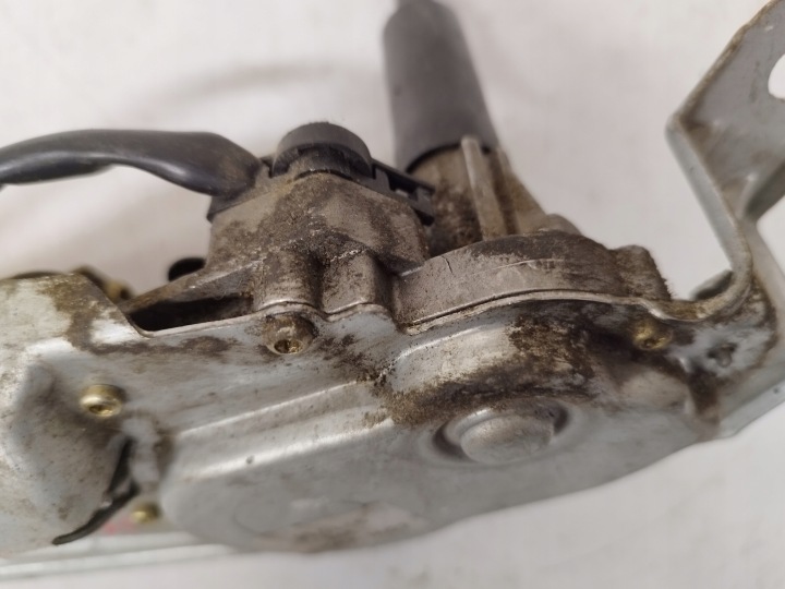 RENAULT LAGUNA 93-01R PETIT MOTEUR ESSUIE-GLACES ARRIÈRE 7700423583