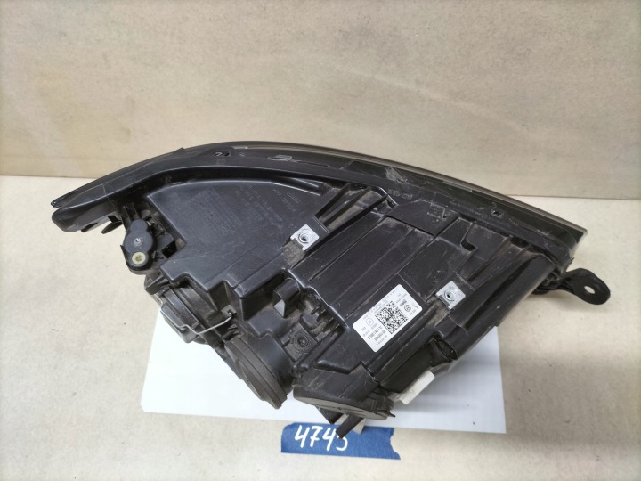 VW TRANSPORTER T6.1 LIFT PROJECTEUR GAUCHE (SZCZECIN-GORZOW- POZNAŃ 4745