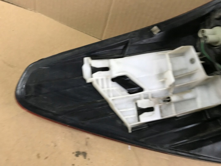 PHARE DROITE ARRIÈRE SUBARU OUTBACK 09-14 ORIGINAL