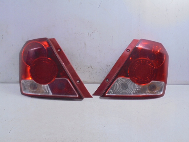 CHEVROLET AVEO I T200 02-06 PHARE ARRIÈRE GAUCHE DROITE 5D HAYON 30-0267R 30-0266L