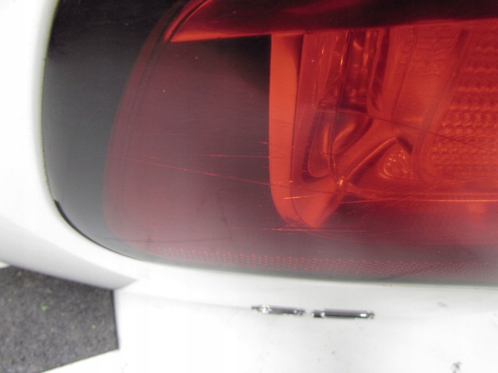 CITROEN C3 II 08-16 COUVERCLES DE COFFRE COUVERCLES DE COFFRE ARRIÈRE EWPA BLANCHE JEU