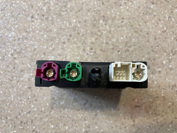 PRISE USB MERCEDES-BENZ GLE W167 A1678201402